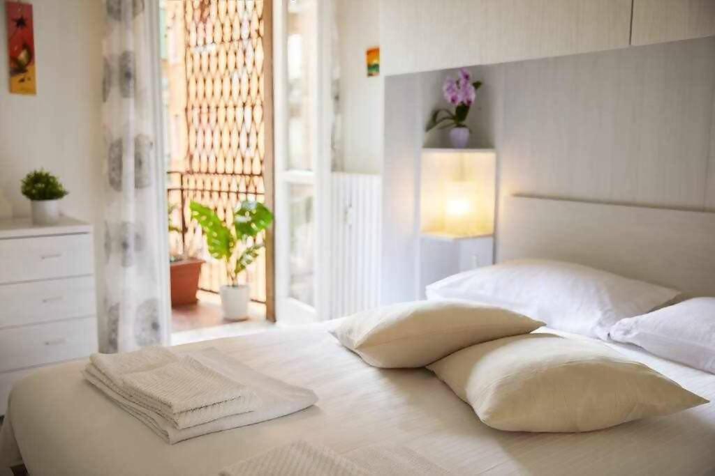Sunny San Siro Stadio Apartment 밀라노 외부 사진
